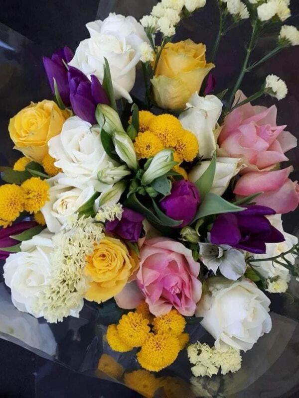 Sunrise Serenade Mixed Rose Bouquet
